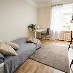 Spacious 7-bedroom For Groups - Valdemara Street Apartament