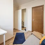 Spacious 7-bedroom For Groups - Valdemara Street *