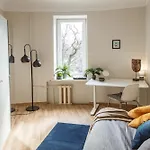 Spacious 7-bedroom For Groups - Valdemara Street Dzīvoklis