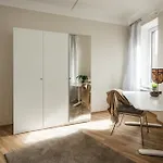Spacious 7-bedroom For Groups - Valdemara Street Apartament