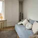 Dzīvoklis Spacious 7-bedroom For Groups - Valdemara Street Riga