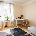 Spacious 7-bedroom For Groups - Valdemara Street