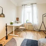 Spacious 7-bedroom For Groups - Valdemara Street