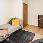 Apartament Spacious 7-bedroom For Groups - Valdemara Street *