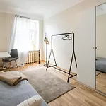 Spacious 7-bedroom For Groups - Valdemara Street Lägenhet Riga