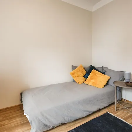 Lägenhet Spacious 7-bedroom For Groups - Valdemara Street *