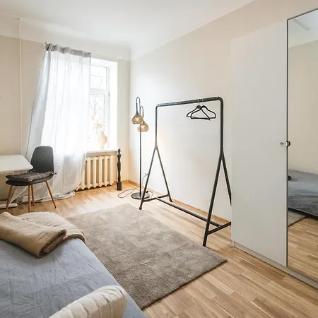 Spacious 7-bedroom For Groups - Valdemara Street Apartman Riga
