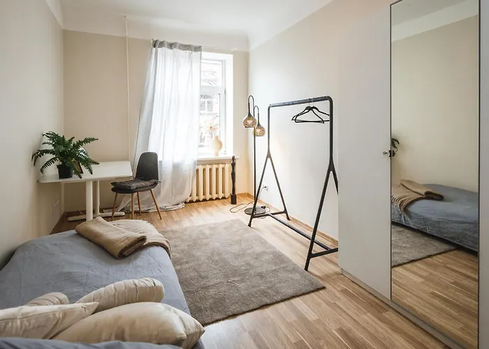 Spacious 7-Bedroom Apartment For Groups - Valdemara Street * Riga