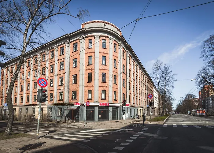 Spacious 7-Bedroom Apartment For Groups - Valdemara Street * Riga
