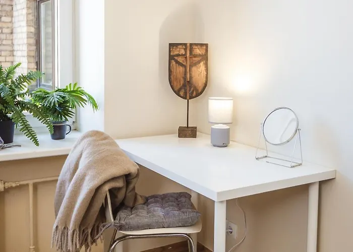 Spacious 7-Bedroom Apartment For Groups - Valdemara Street * Riga