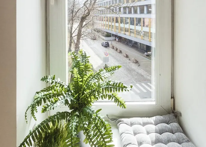 Dzīvoklis Spacious 7-Bedroom Apartment For Groups - Valdemara Street Riga