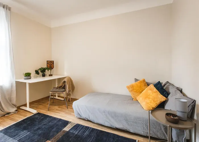 Appartamento Spacious 7-Bedroom Apartment For Groups - Valdemara Street