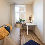 Daire Spacious 7-bedroom For Groups - Valdemara Street